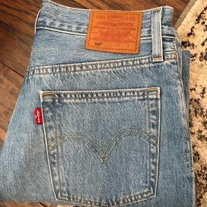 Levis high rise jeans
